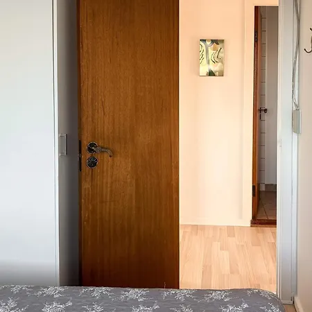 5 Person In *